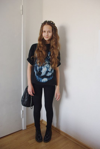 babb1e67bb8f52669e27d682c524c6cc--school-outfits-girl-outfits.jpg