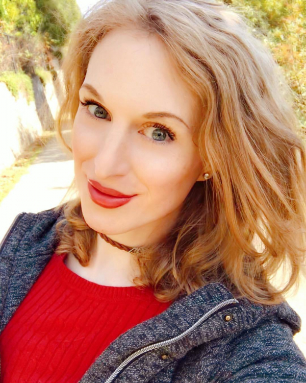 Annika Brooks.jpg