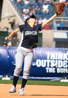 Evie Catch33.jpg