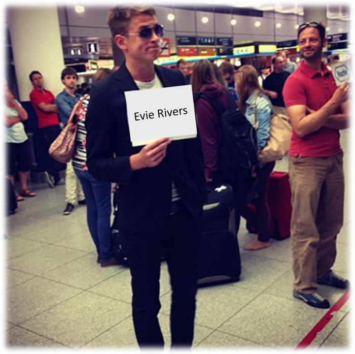 airport sign 1.jpg