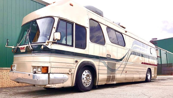 sleeperbus.jpg