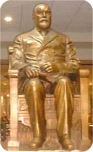 Timothy Eaton Statue