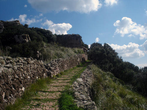 Roman_road_of_Santa_Agueda.jpg