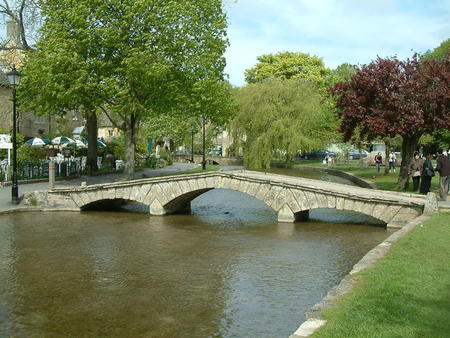 charleys aunt bourton.jpg
