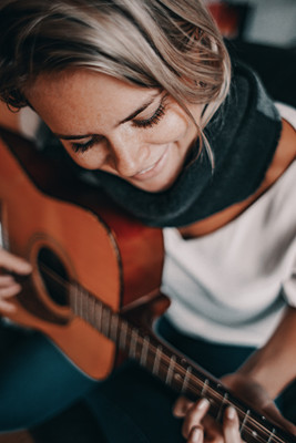 Guitar.jpg