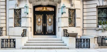 30-1a 8_East_62nd_Street_front_0.jpg