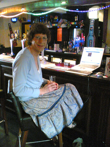 18Mar2008_Kingfisher_BlueSkirt.jpg