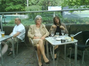 

That's me, (Grey Bob,) indulging my more genteel side as a mature woman.